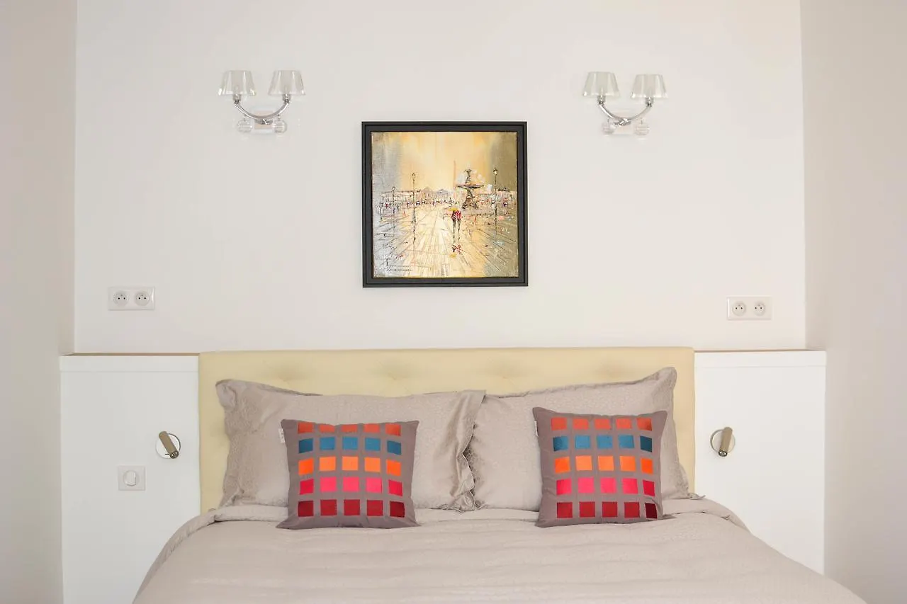 Assia & Nathalie - Luxury Marais